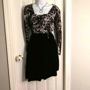 Junior's stretch velvet assymetrical hem skirt